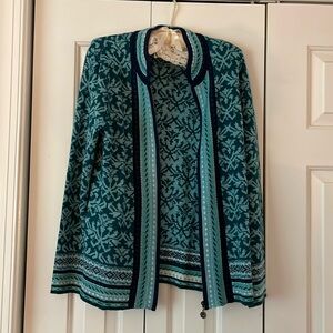 Appleseed’s small zip sweater